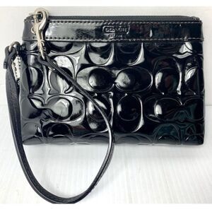 Coach black patent leather c’a circles wristlet euc/vintage VTG black hangtag